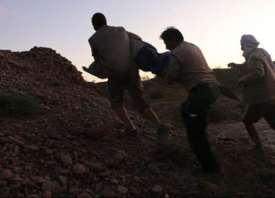 عکس ، زنده گیری اولین تمساح سیل زده در بلوچستان
