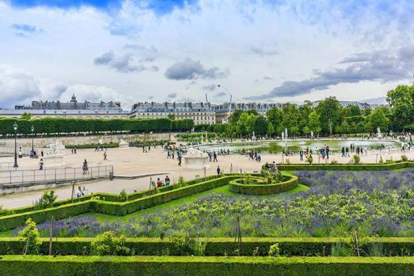 آشنایی با یکی از زیباترین باغ های شهر پاریس بنام باغ تویلری